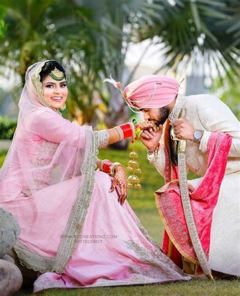 Pin By Sukhman Cheema On Punjabi Royal Brides Indian Wedding Photography Couples Wedding