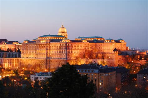 In this article you will find an overview of the sights in the castle of budapest. File:Buda Castle Evening 2010.JPG - Wikimedia Commons