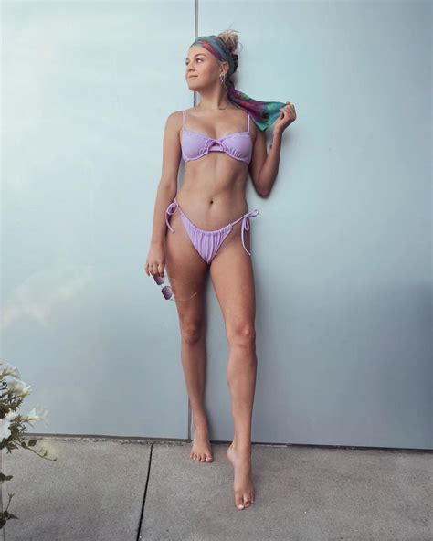 Unapologetically A Swimsuit Queen See Country Superstar Kelsea Ballerinis Hottest Bikini Pictures