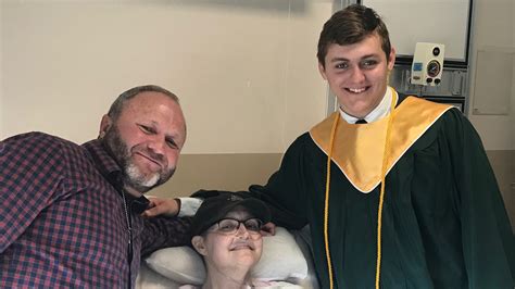 Dying Mom Witnesses Sons High School Graduation From Hospital Bed