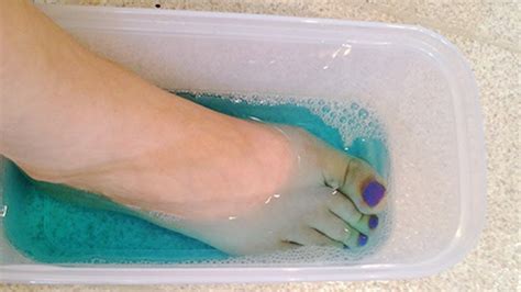 Soak Your Feet In Mouthwash To Treat Foot Problems Unbelievable But It