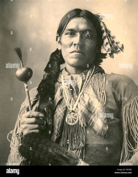 Los Indios Americanos Nativos Amarillo Urraca Arapaho Indian Fotografía de stock Alamy