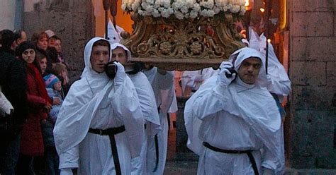 Home To Italy Sorrento Italy Easter Processions An Unforgettable