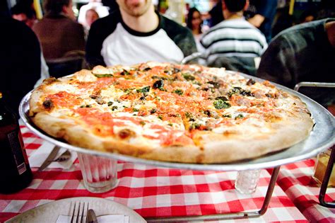It's easy to work up an appetite as you meander your way through the museum of food and drink in williamsburg. 8 foods and drinks that New York City made famous ...