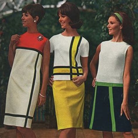 Le fotografie scattate da un professore americano che insegnò per due anni a kabul mostrano un paese molto diverso da molti afghani hanno lasciato commenti sul sito mostrando il loro apprezzamento per le immagini, che mostrano com'era il loro paese prima di 33. Moda anni '60: icone, capi, accessori e make-up - Roba da ...