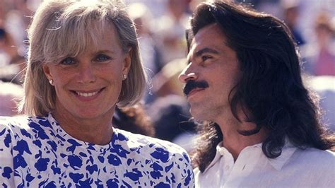 Yanni Reveals The Rarity Of His Relationship With Linda Evans Linda