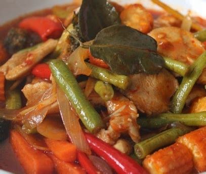 Ayam bangkok memang sudah terkenal dengan keunggulannya. Resepi Ayam Masak Paprik Ala Thai Paling Sedap - Blogopsi