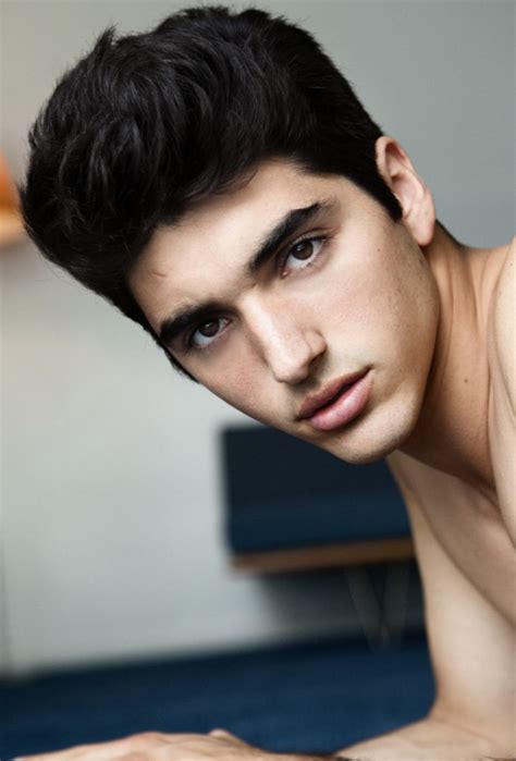 Taylor is on instagram and you can find him at @taylorzakharperez. Taylor Zakhar Perez in 2020 | Kissing booth, Blonde hair ...