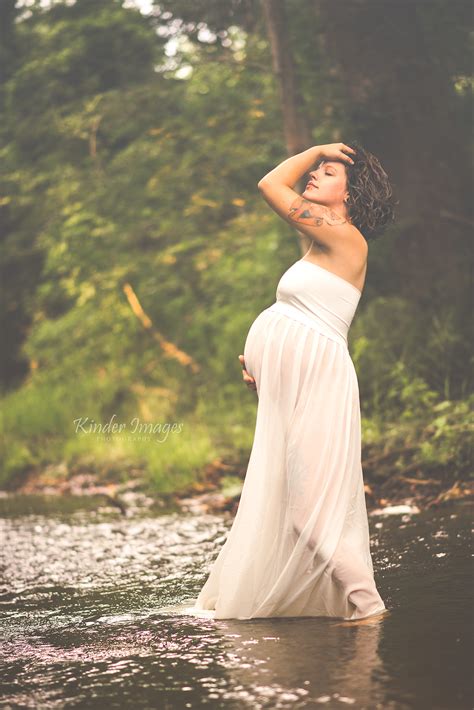 Simplicity Maternity Water Nature Outdoor Maternity Photos