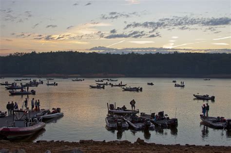 Find smith lake zip code maps and demographics with population, race, education, family type, income and housing. Alabama Bass Trail Championship day one leaders Daniel and ...