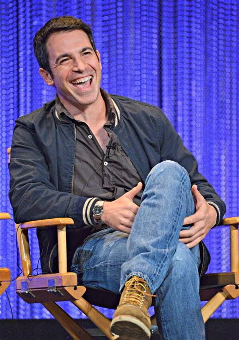 Chris Messina Opens Up About Kissing Mindy Kaling In 2023 Chris Messina The Mindy Project Chris