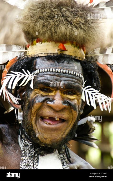 Papua New Guinea Tribe Fotografías E Imágenes De Alta Resolución Alamy