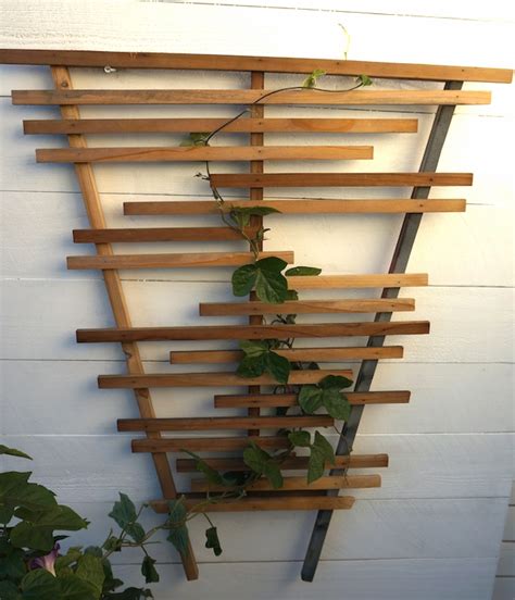 Artisan metal trellises trellises catch the imagination of metal workers everywhere and for that reason some of the very best designs are done by metal artisans, such as this wall trellis by evolution iron. Wood Trellis, Santa Monica, Los Angeles, Trellises, Reclaimed Wood — Harwell Design - Fences ...