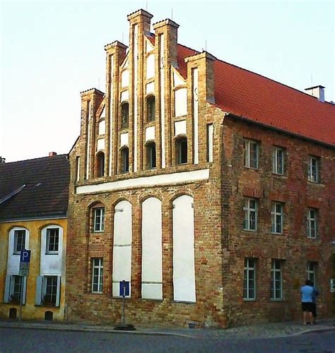 Service bei auftretenden technischen problemen. Giebelhaus Anklam | Giebelhaus, Haus, Deutschland