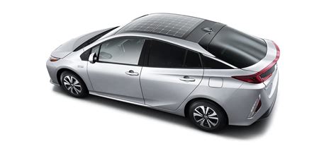 Toyota brings back the solar panel on the Plug-In Prius Prime - but now it powers the car | Electrek