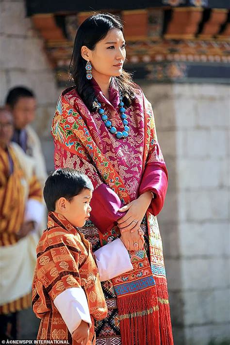The royal wedding in the kingdom of bhutan.the wedding of jigme khesar namgyel wangchuck, king of bhutan, and jetsun pema took place on 13 october 2011 at. King and Queen of Bhutan announce they're expecting their ...