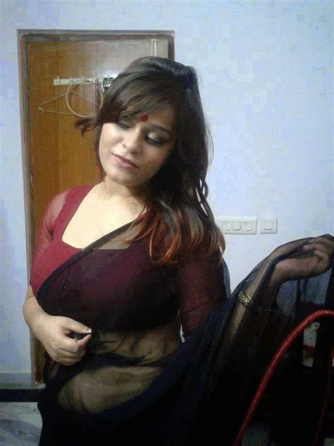 girls cloth women fashion desi girls and mom beautifull indian sexy hot desi look collection