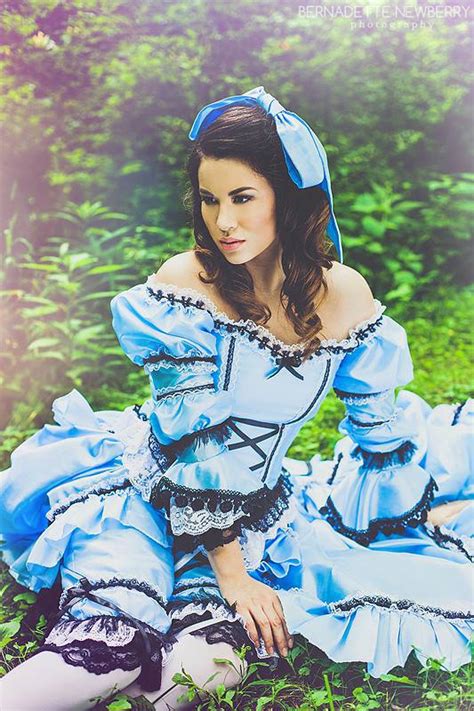 Alice In Wonderland Fashion And Accessories