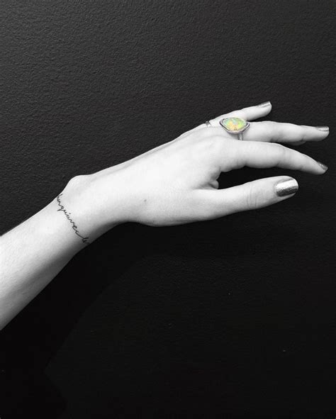 14 Cute Tiny Wrist Tattoos Youll Want To Get Immediately Tiny Wrist
