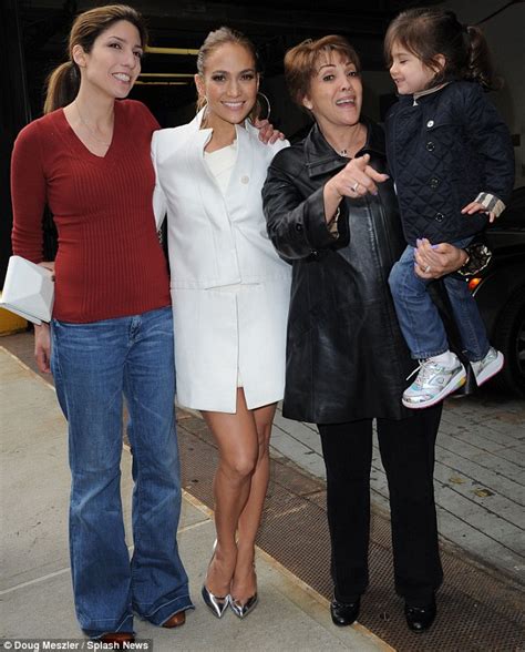 Jennifer Lopez Is White Hot As Her Casual Mother And Sister Join Her In