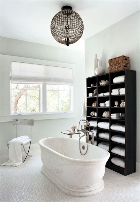 White gives the interior a clean and bright impression. 20 Black and White Bathroom Decor & Design Ideas