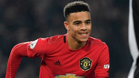 Manchester united ended the first half feeling as if the world was against them, wounded by the decision to rule out cavani's goal and then hit by son's greenwood's late goal may have extended manchester united's victory margin more than spurs manager jose mourinho would feel was. Greenwood can become a Manchester United legend, no doubt ...