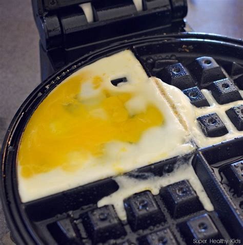 Cooking An Egg On A Waffle Iron This Was Amazingly Easy And Was A