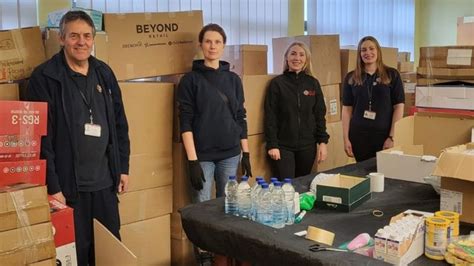 Essex Fire Service Overwhelmed With Ukraine Donations Bbc News