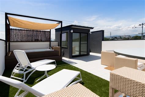 エルザは何とかそれはそこに行くことができない叫んだ。 しかし、彼女の兄は、耳を傾け、入力したかったが、エルザが開始されていませんしませんでした。 彼女は去ることはできません1と述べた。 ドアは閉じスラムと10年の開きません。 彼らは先に行って. 最高の壁紙コレクション: 50+テラス おしゃれ 自宅