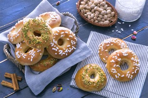 Maybe you would like to learn more about one of these? Ricetta Ciambelle soffici al forno - La Ricetta di ...