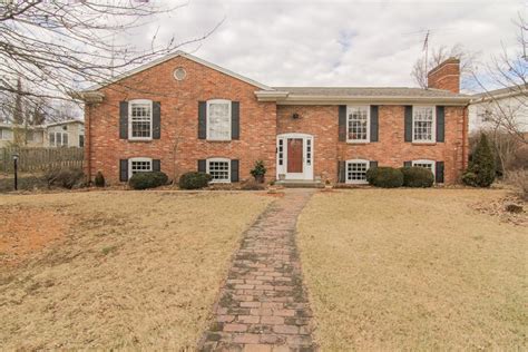 Check spelling or type a new query. 812 Alden Road Louisville, Kentucky 40207 | Home for Sale ...