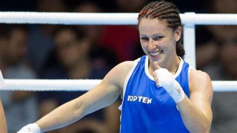 Mandy Bujold Caroline Veyre Win Boxing Gold Cbc Sports