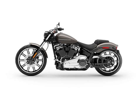 The harley davidson breakout has a seating height of 665 mm and kerb weight of 305 kg. 2019 Harley-Davidson Breakout 114 Guide • Total Motorcycle