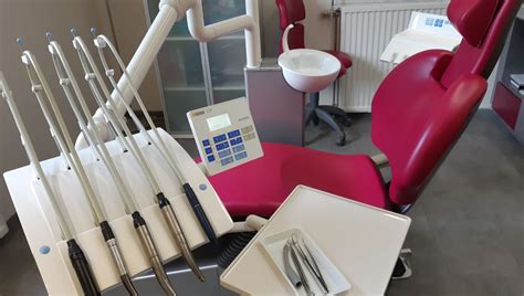 Nos patients sont en danger dénonce un dentiste qui veut rouvrir son cabinet France Bleu