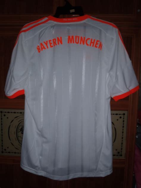 Bayern boss hansi flick spoke to the press on wednesday about fc bayern's upcoming bundesliga away. Bayern Munich Away football shirt 2012 - 2013. Sponsored ...