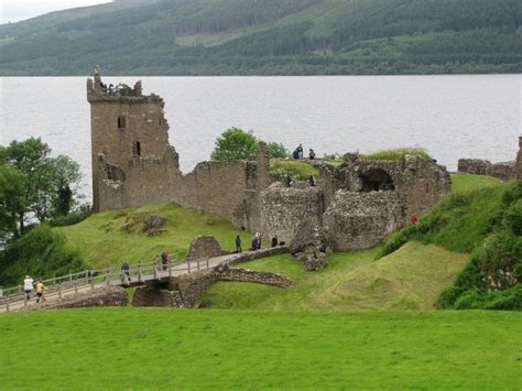 Castillo Lo Que Queda Y Lago Scotland Castles Urquhart Castle