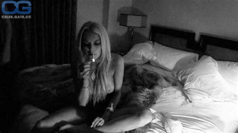 Lindsay Lohan Nackt Nacktbilder Playboy Nacktfotos Fakes Oben Ohne