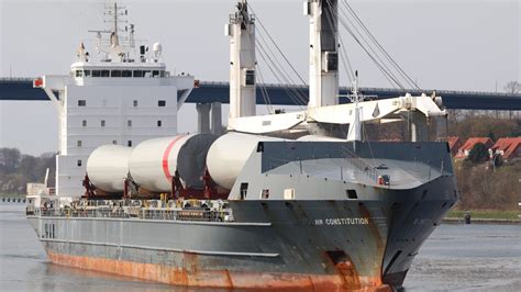 Kiel canal in germany to 1948: Shipspotting Kiel Canal 01.04.2017 - YouTube