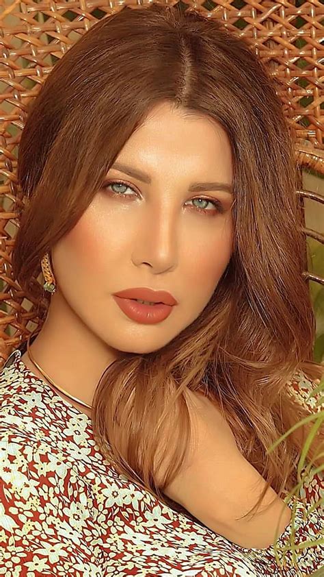 nancy ajram bonito belleza ojos azules celebridad maravilloso libanés fondo de pantalla