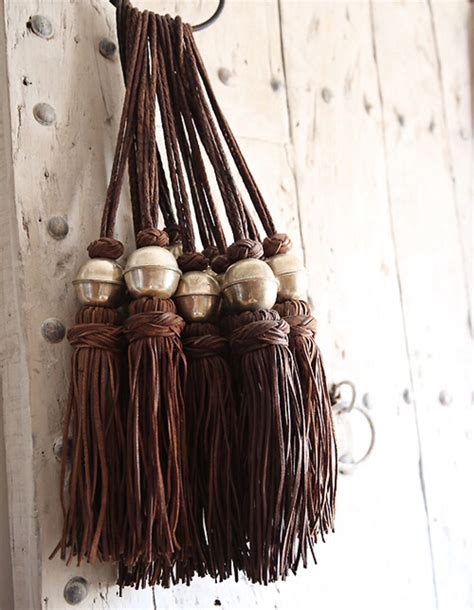 Pin By Yumiko On Styling How To Make Tassels Tassels Leather Tassel