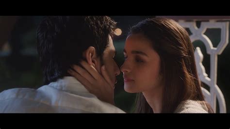 Alia Bhatt Hot Kiss Scene In Kapoor And Sons With Siddharth Malhotra Hot Sexy Smooch Youtube