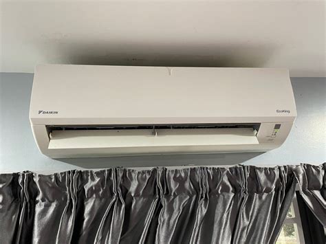 Aircond 1 5hp Daikin EcoKing Non Inverter TV Home Appliances Air