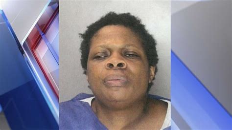 Harrisburg Woman Accused Of Injuring Officer While Resisting Dui Arrest