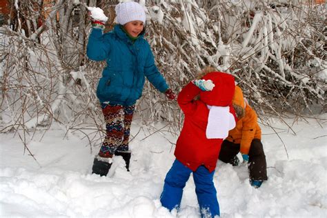 Tips For Getting Your Kids Outside In The Wintertime From Lucky The