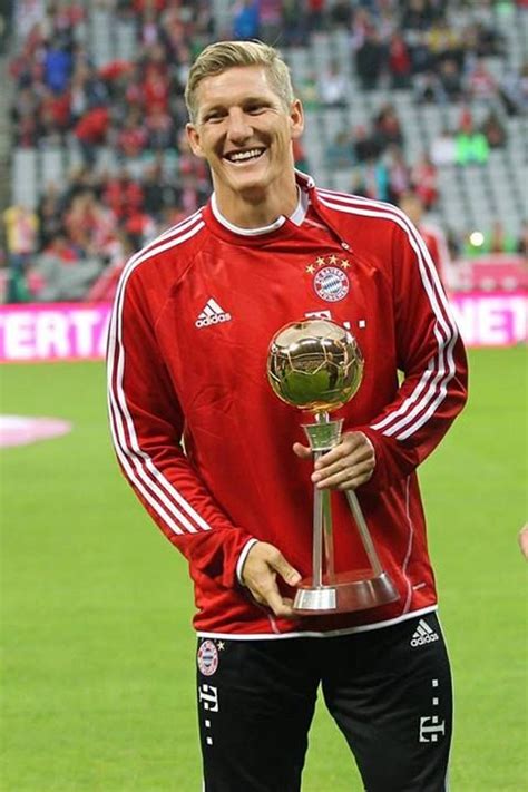 Die redaktion (2004), x ambassadors & jamie n commons: Herzlichen Glückwunsch! Bastian Schweinsteiger ist für ...