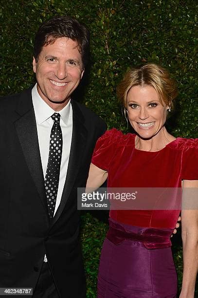 Julie Bowen And Scott Phillips Photos And Premium High Res Pictures