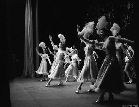 A Brief But Stunning Visual History Of Burlesque In The 1950s