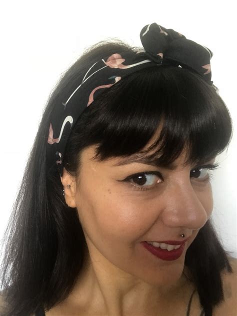 We did not find results for: Bandeau cheveux rigide modulable noir flamants roses