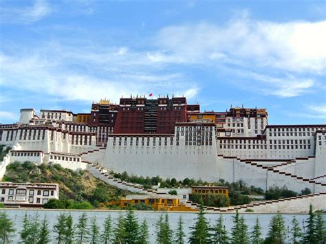 The 5 Places You Must Visit In Lhasa Tibet