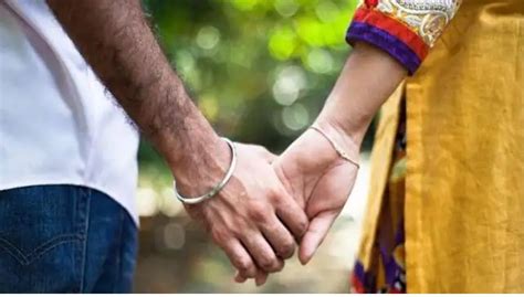 महिला पर ऐसे चढ़ा प्यार का रंग की फरार हुई शादीशुदा आदमी के संग यश भारत